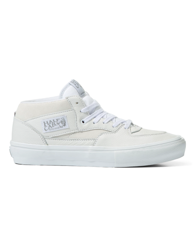 Vans Daz Skate Half Cab Shoes - White/White en stock